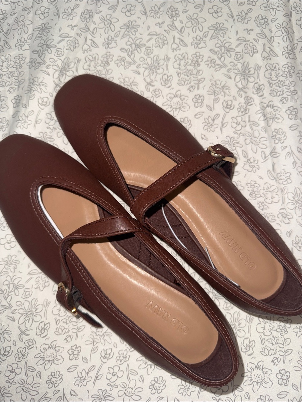 BRAND NEW: Old Navy Brown Mary Jane Flats with Gold Buckle